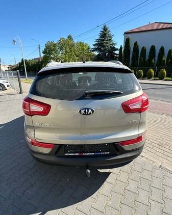 Kia Sportage cena 41900 przebieg: 180000, rok produkcji 2014 z Pelplin małe 106